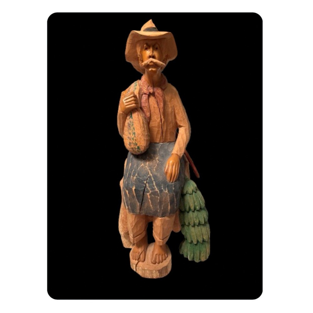 RARE VTG Man with Hat‎ and machete carved from one piece of wood